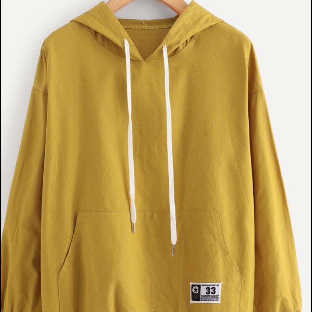 LIGHTWEIGHT HOODIE
